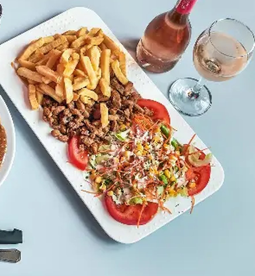 Pittaschotel met frieten